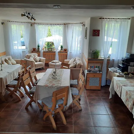 Pensiunea Poiana Avrigului Guest house 4*