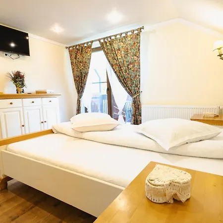 Pensiunea Poiana Avrigului 4* Avrig